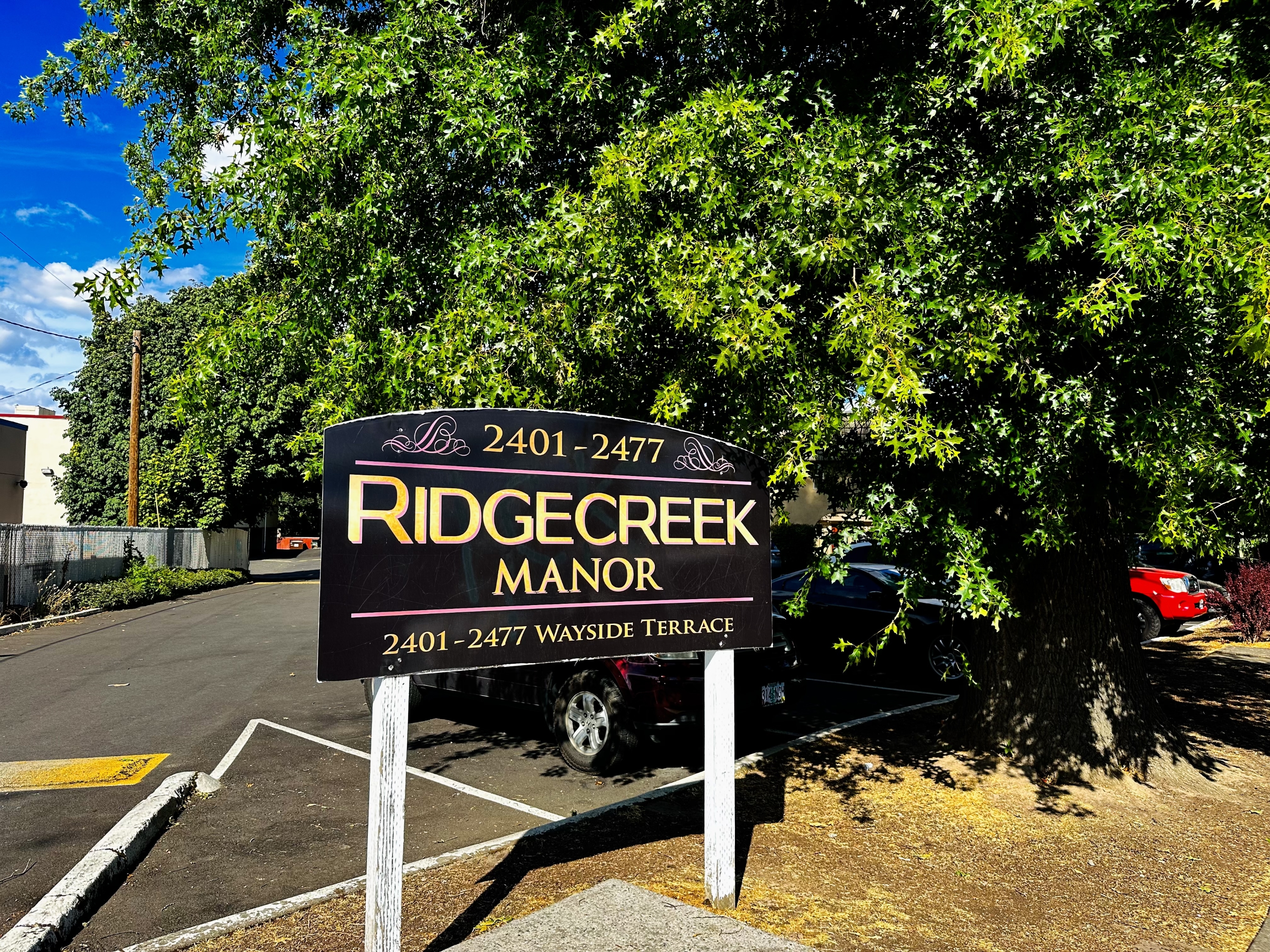 Wayside Terrace Northeast - 2441